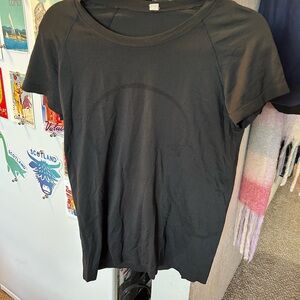 lululemon athletica Black Short Sleeve Tee